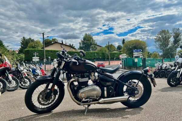 TRIUMPH BOBBER 1200cc