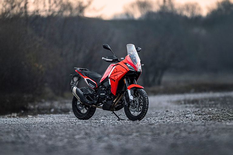 X-CAPE 700 ROUGE