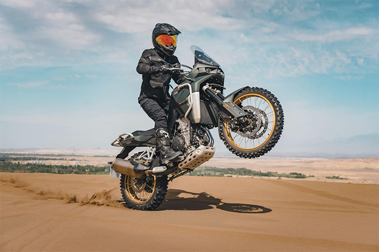 TRAIL KOVE 800CC