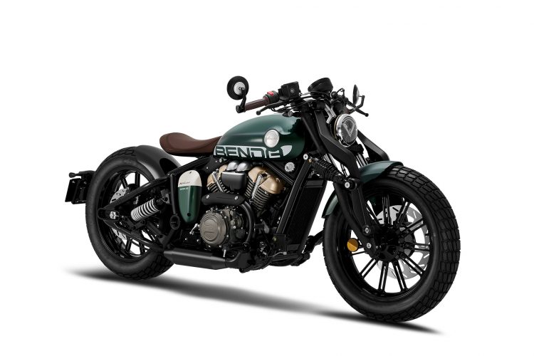 La Benda Napoleon 125 combine design vintage et technologie moderne pour un usage quotidien.